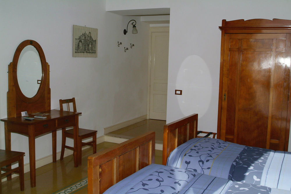 Ortigia Camere Con Vista Da Giulio B&B Syracuse Exterior photo